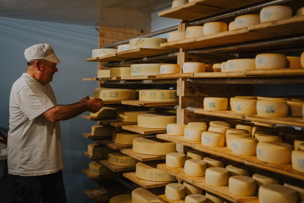 Unser Käselager auf der Alp Steingletscher